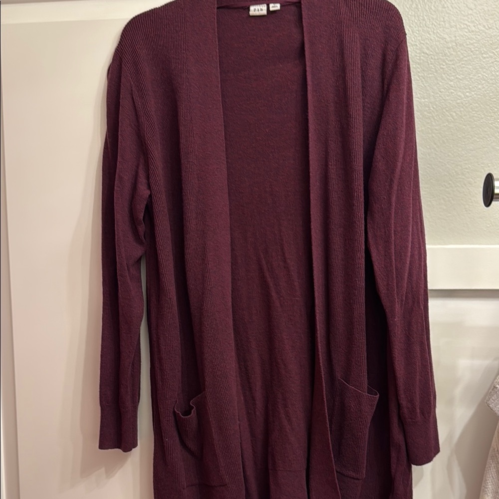 Zara Women's Burgundy Open Front Sweater